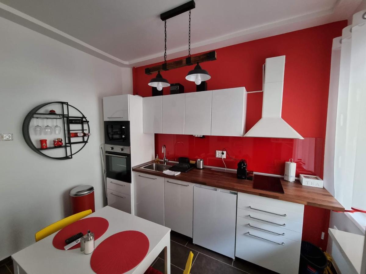 Flora Apartman Apartment Szeged Exterior photo